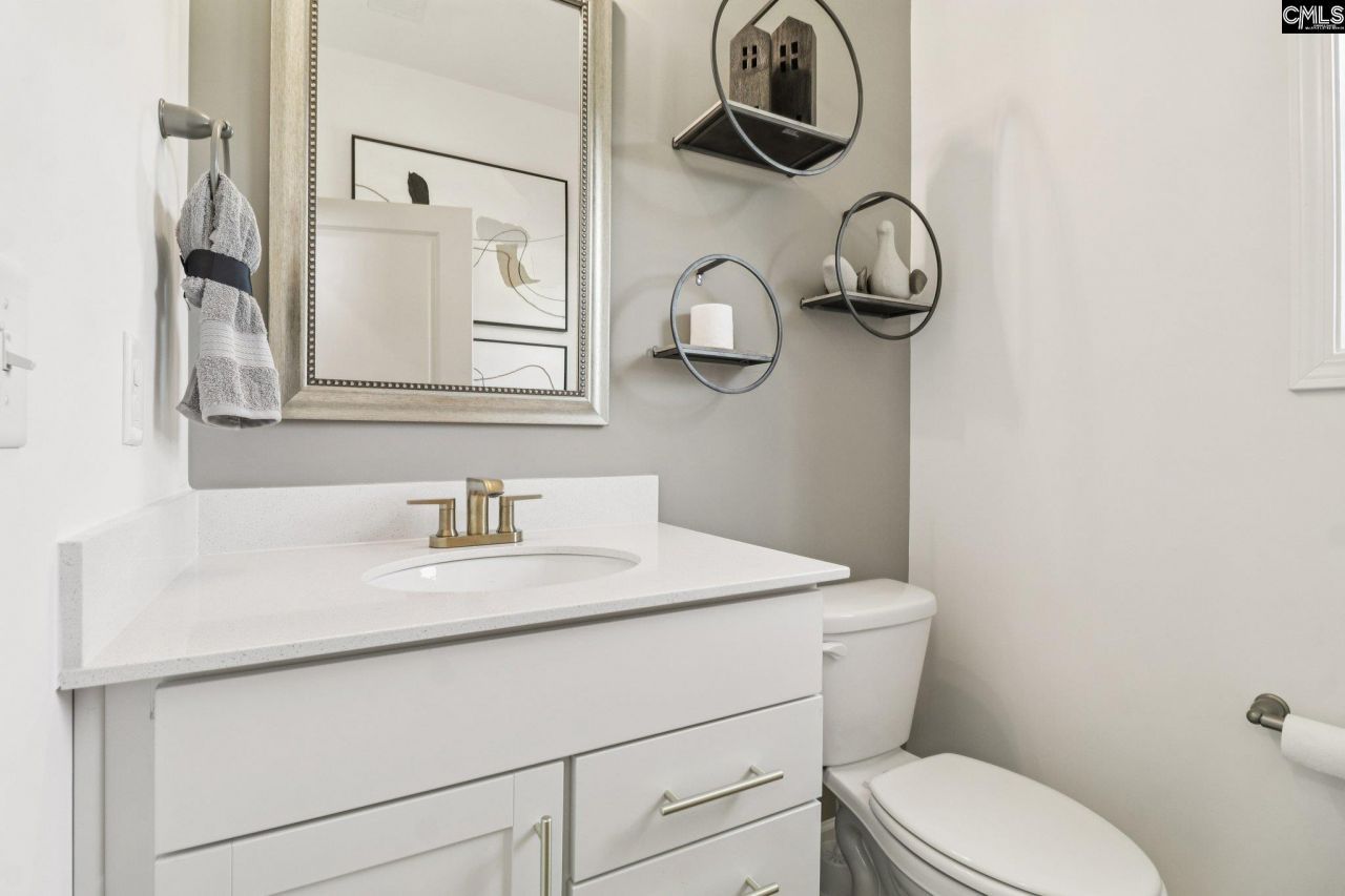 624 Griffon Drive  Photo 18