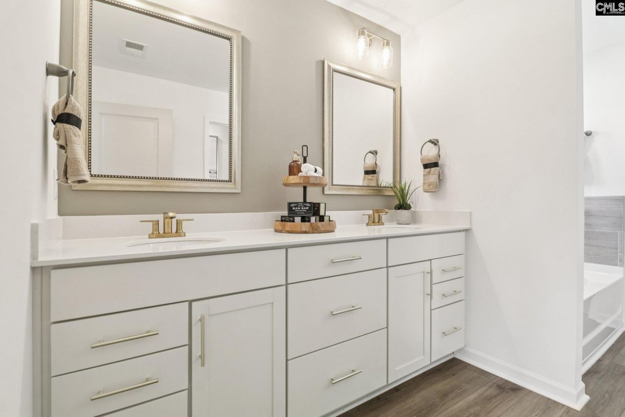 624 Griffon Drive  Photo 22