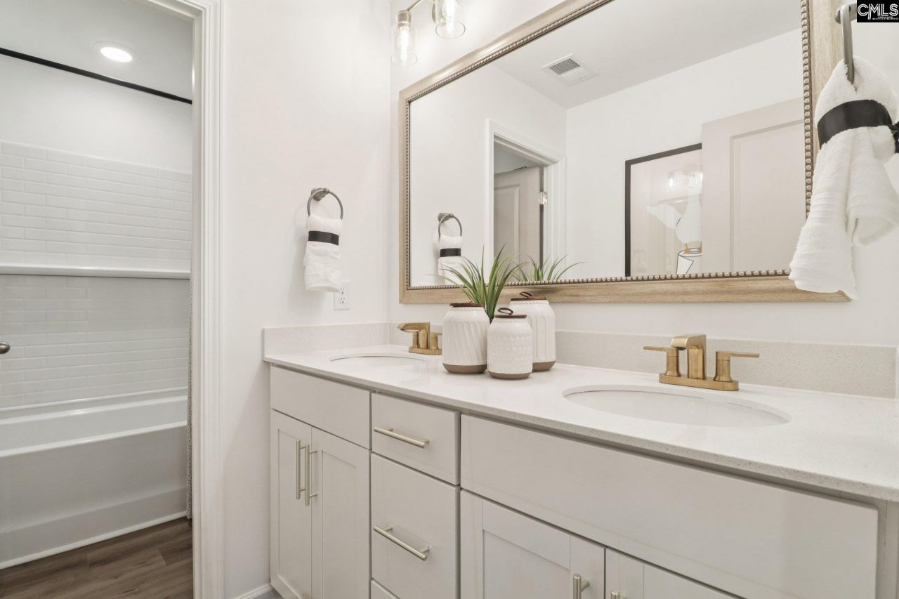 624 Griffon Drive  Photo 31