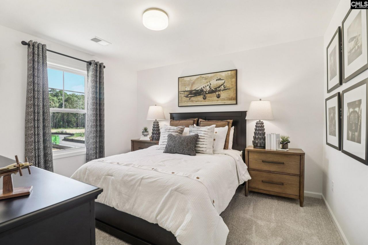 624 Griffon Drive  Photo 33