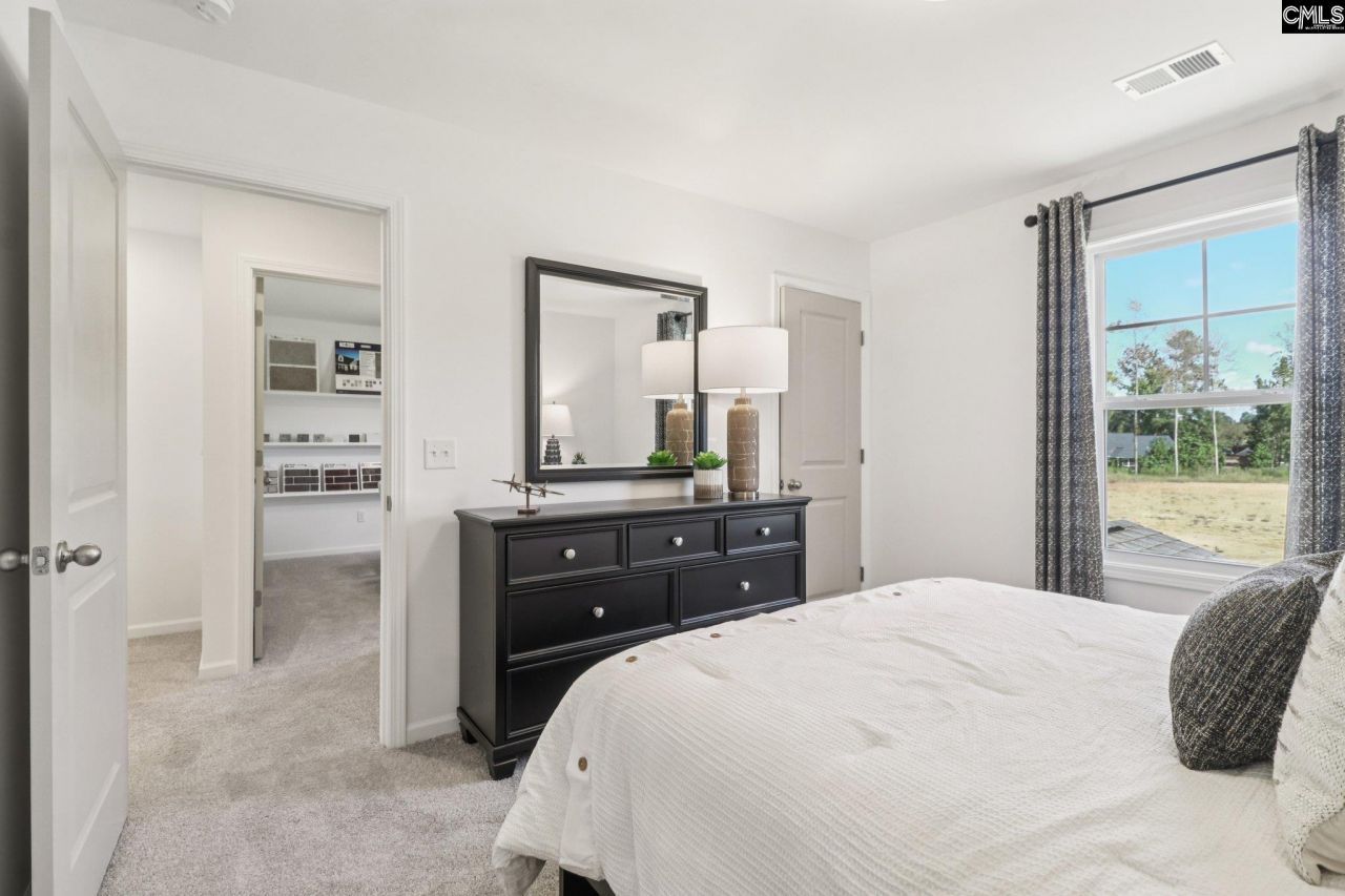 624 Griffon Drive  Photo 34