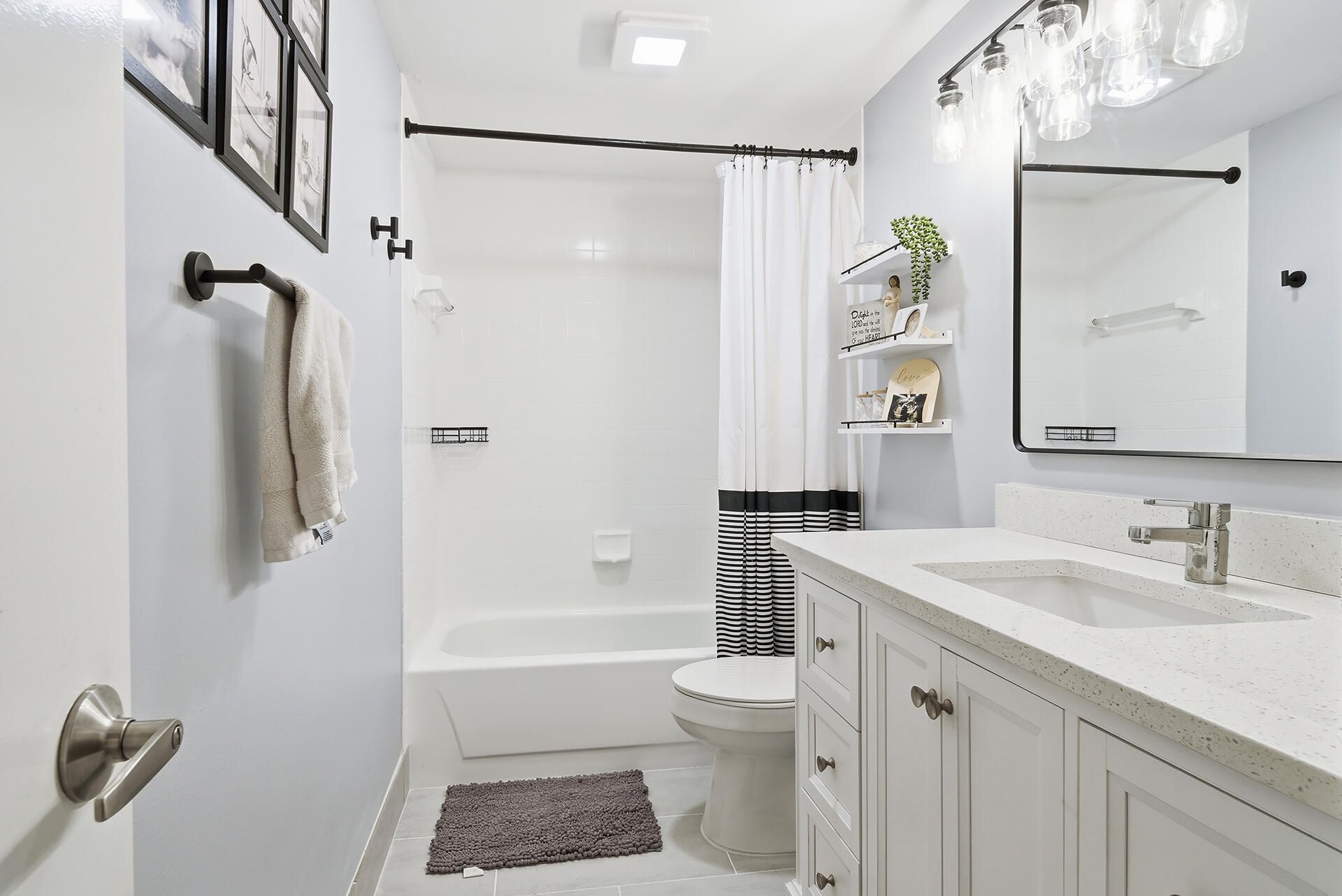 6818 68th Way, West Palm Beach, FL 33409 Photo