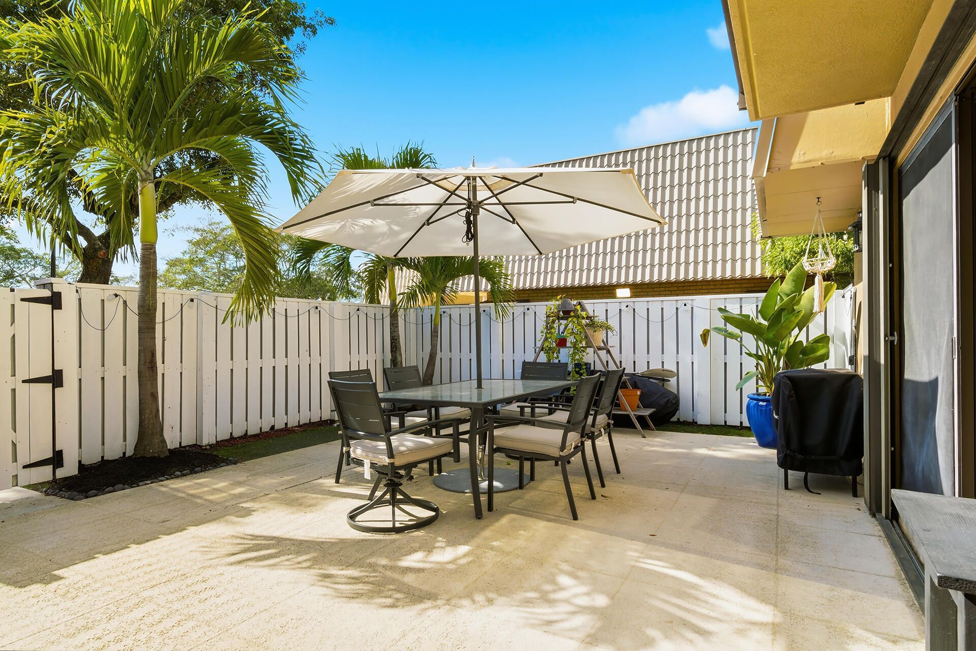 6818 68th Way, West Palm Beach, FL 33409 Photo