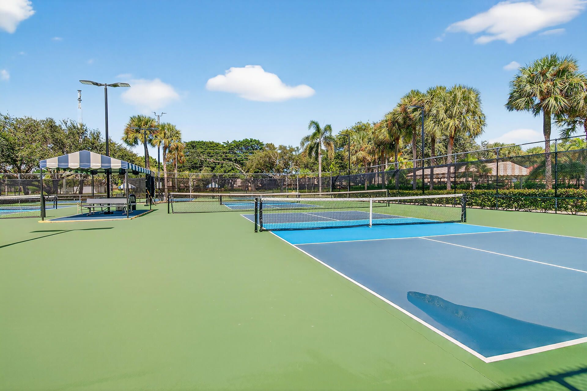 6818 68th Way, West Palm Beach, FL 33409 Photo