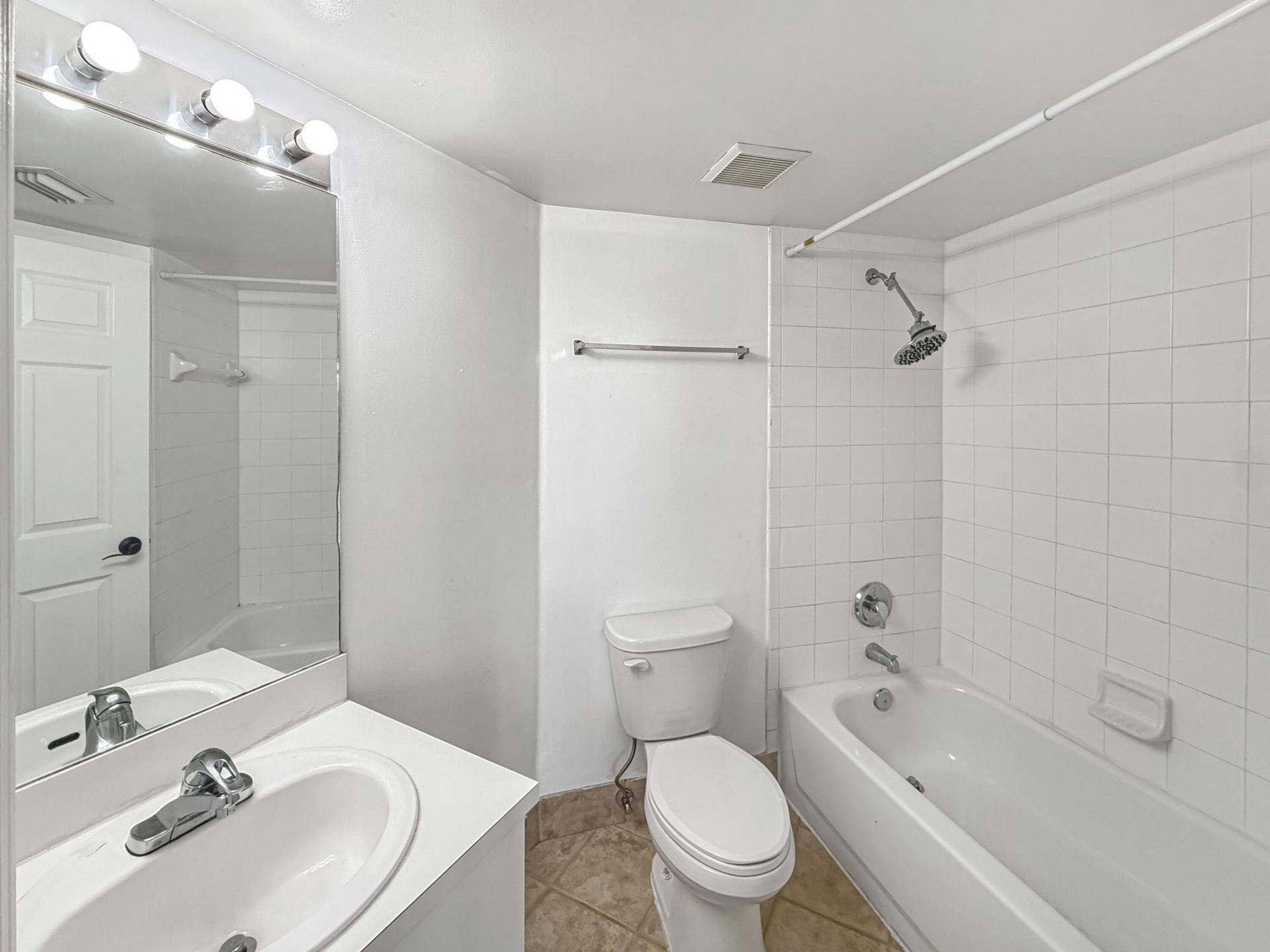 4155 N Haverhill Road, Unit 1420, West Palm Beach, FL 33417 Photo