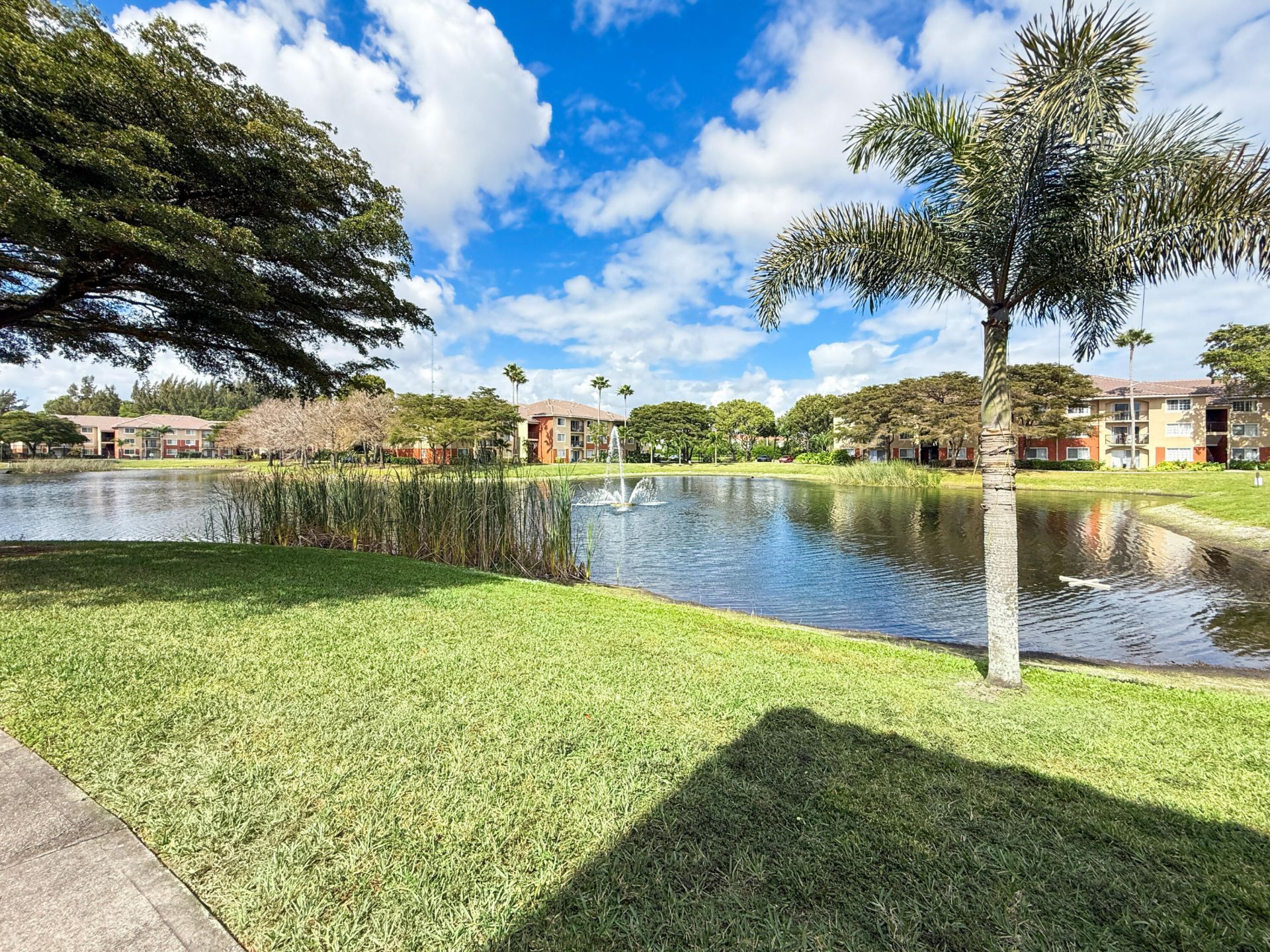 4155 N Haverhill Road, Unit 1420, West Palm Beach, FL 33417 Photo