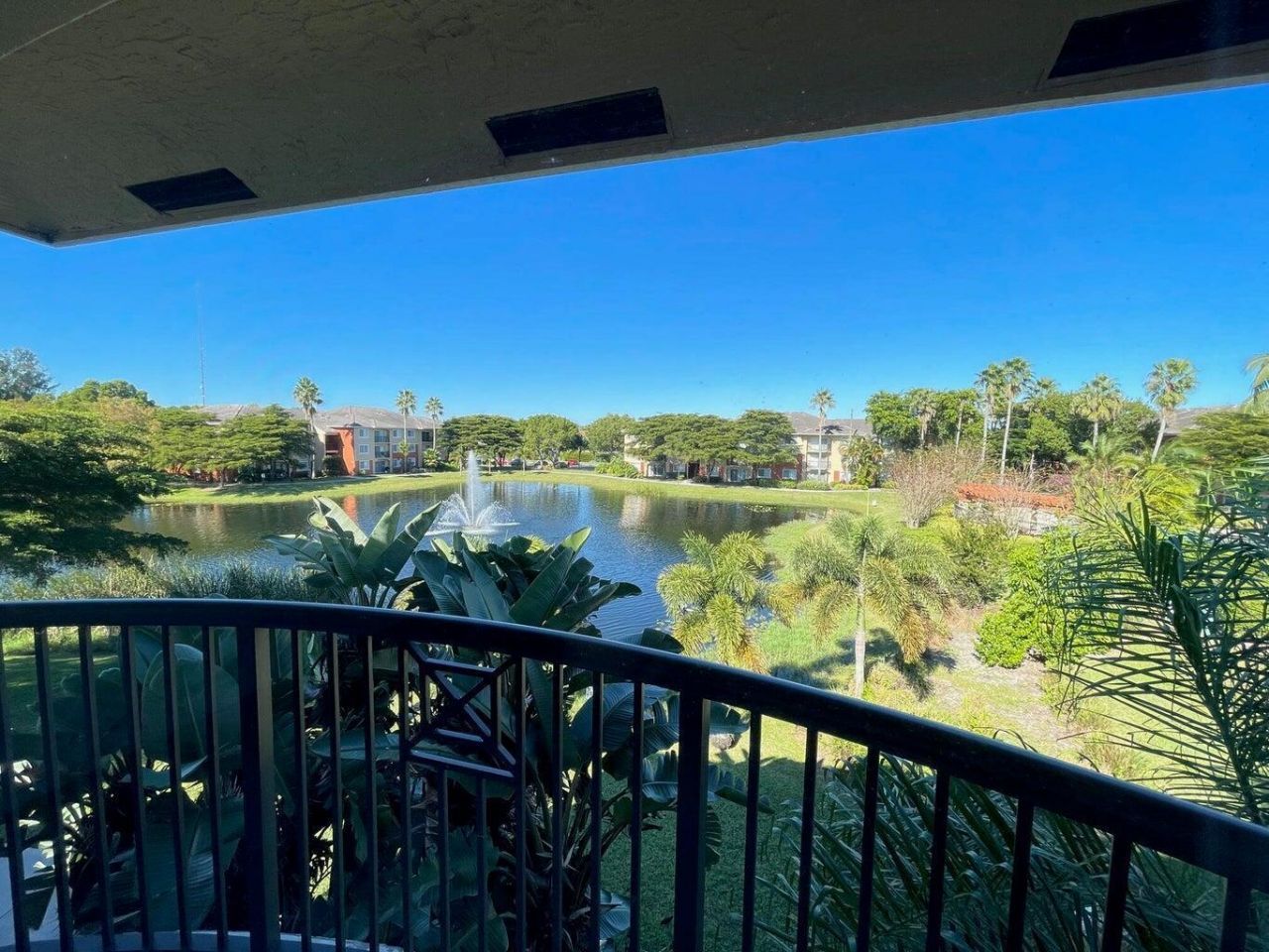 4155 N Haverhill Road, Unit 1420, West Palm Beach, FL 33417 Photo