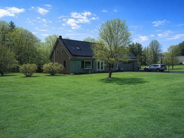 2 Hutchins Circle, Barre Town, VT 05641