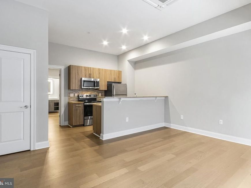 1300 6 Chestnut Street, Unit 804, Philadelphia, PA 19107 Main Photo