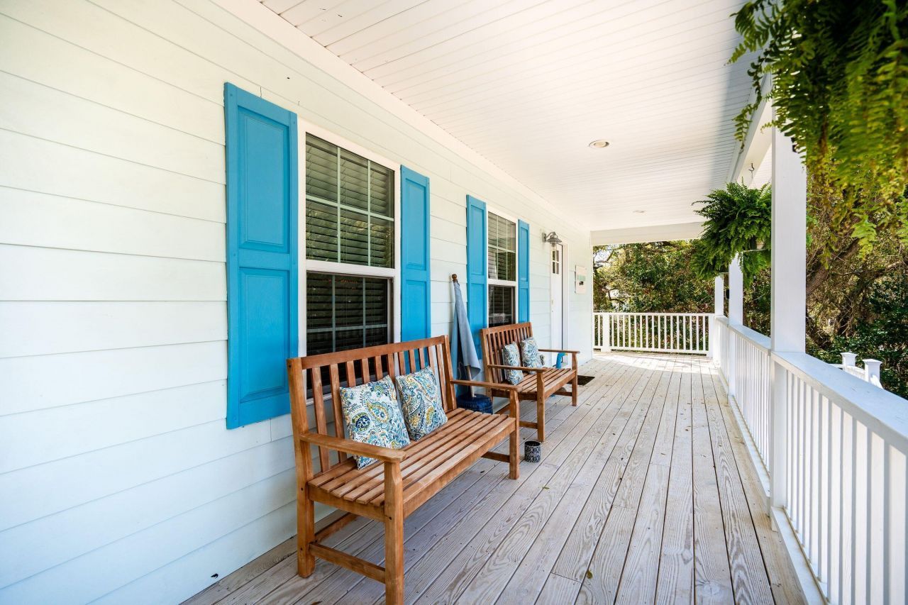 214 W Cooper Photo 10