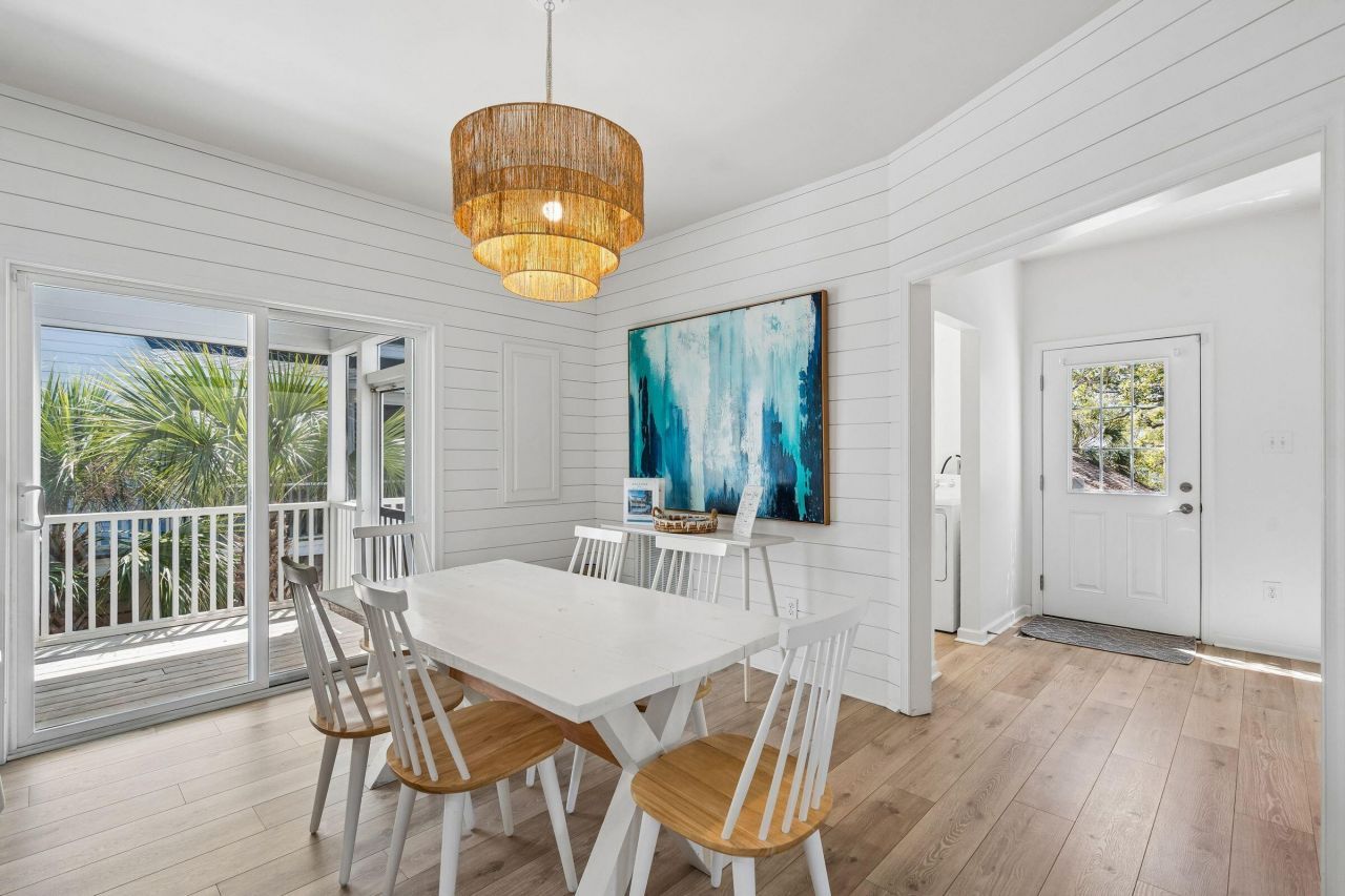 214 W Cooper Photo 28