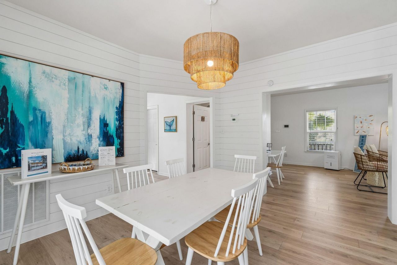 214 W Cooper Photo 31