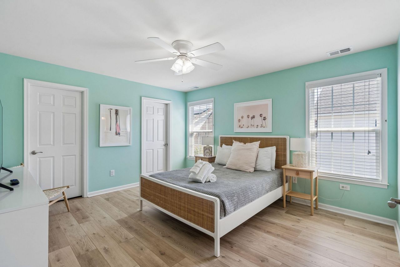 214 W Cooper Photo 43