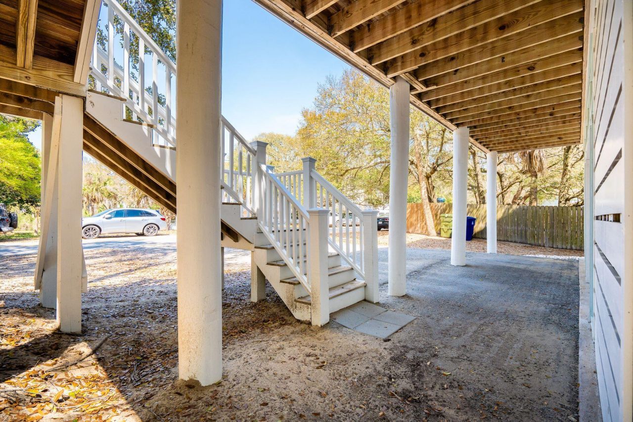 214 W Cooper Photo 5