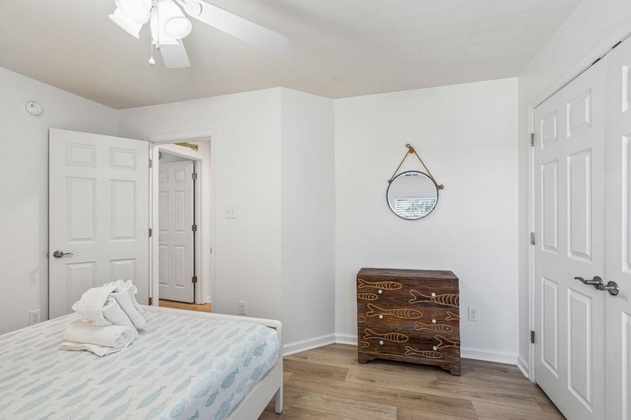 214 W Cooper Photo 51