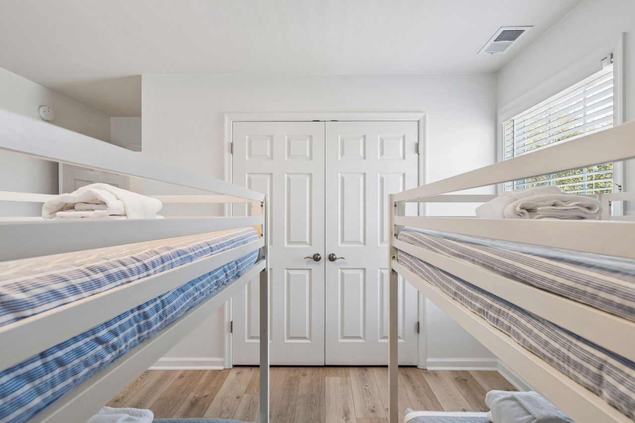 214 W Cooper Photo 56