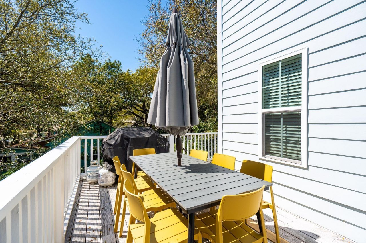 214 W Cooper Photo 67