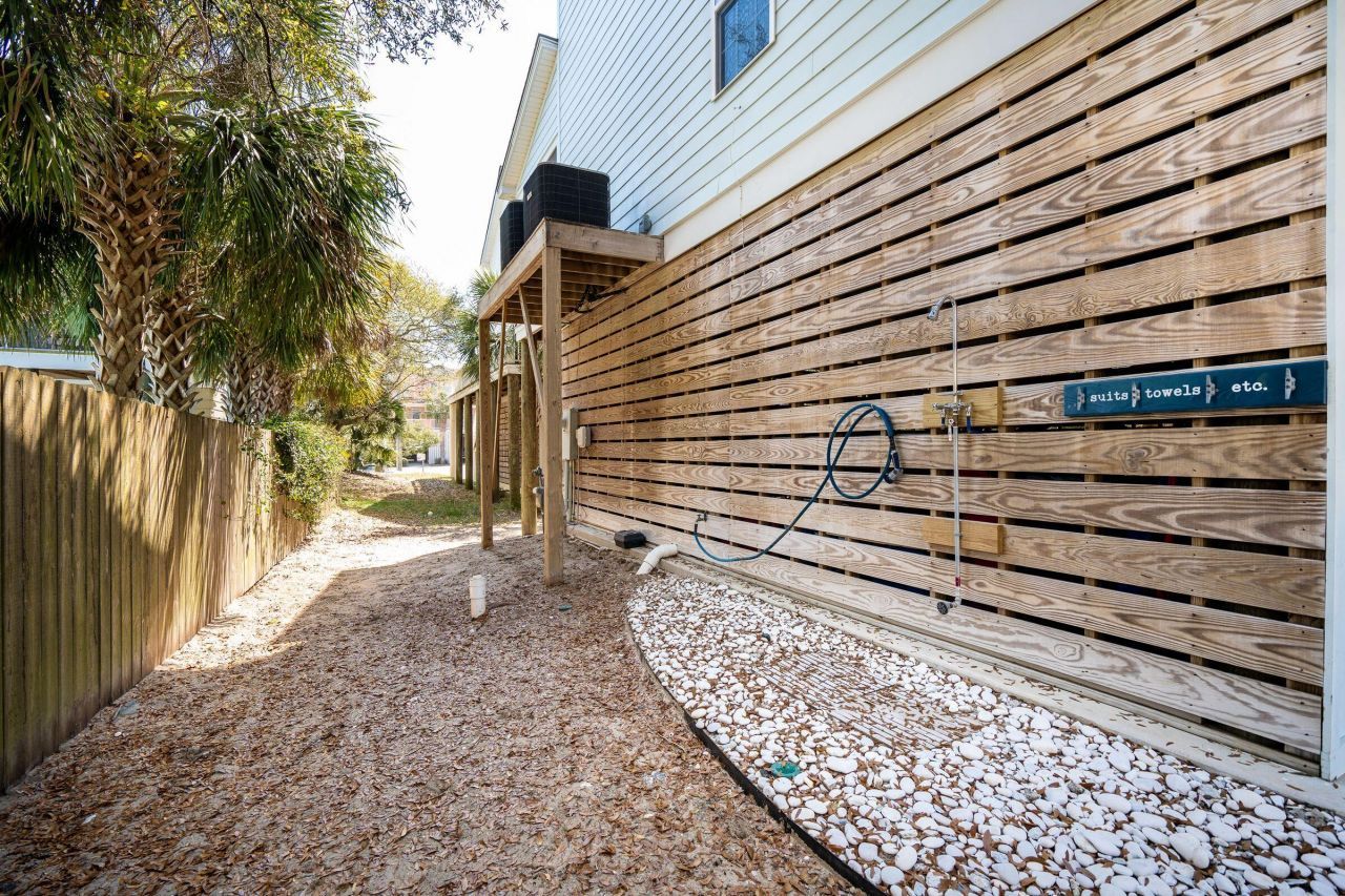 214 W Cooper Photo 70