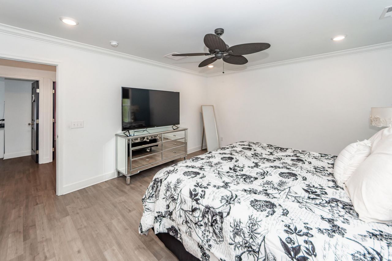 115 Sycamore Drive Photo 26