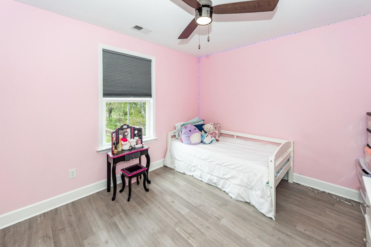 115 Sycamore Drive Photo 34