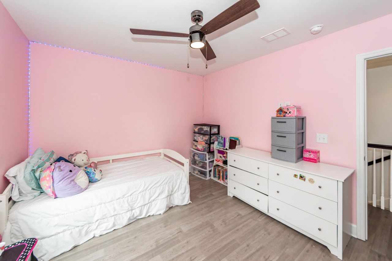 115 Sycamore Drive Photo 35