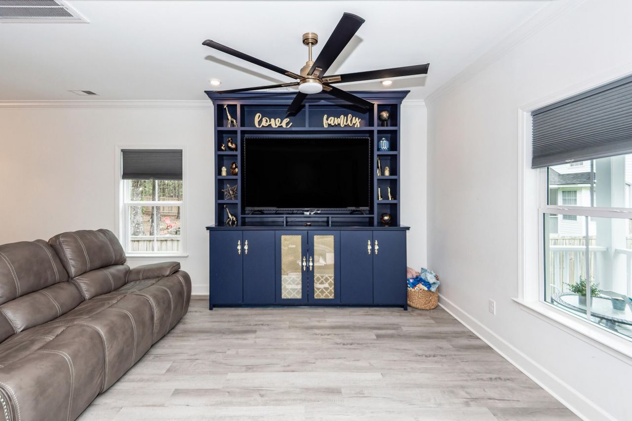 115 Sycamore Drive Photo 7