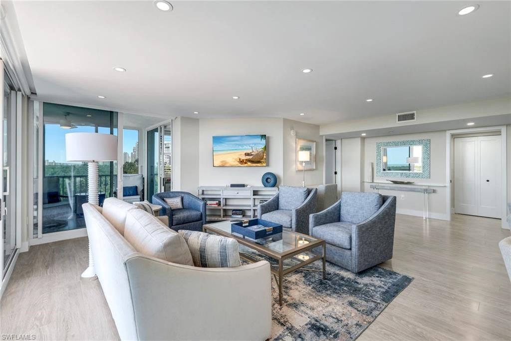6101 Pelican Bay Blvd, Unit 305, Naples, FL 34108 Photo