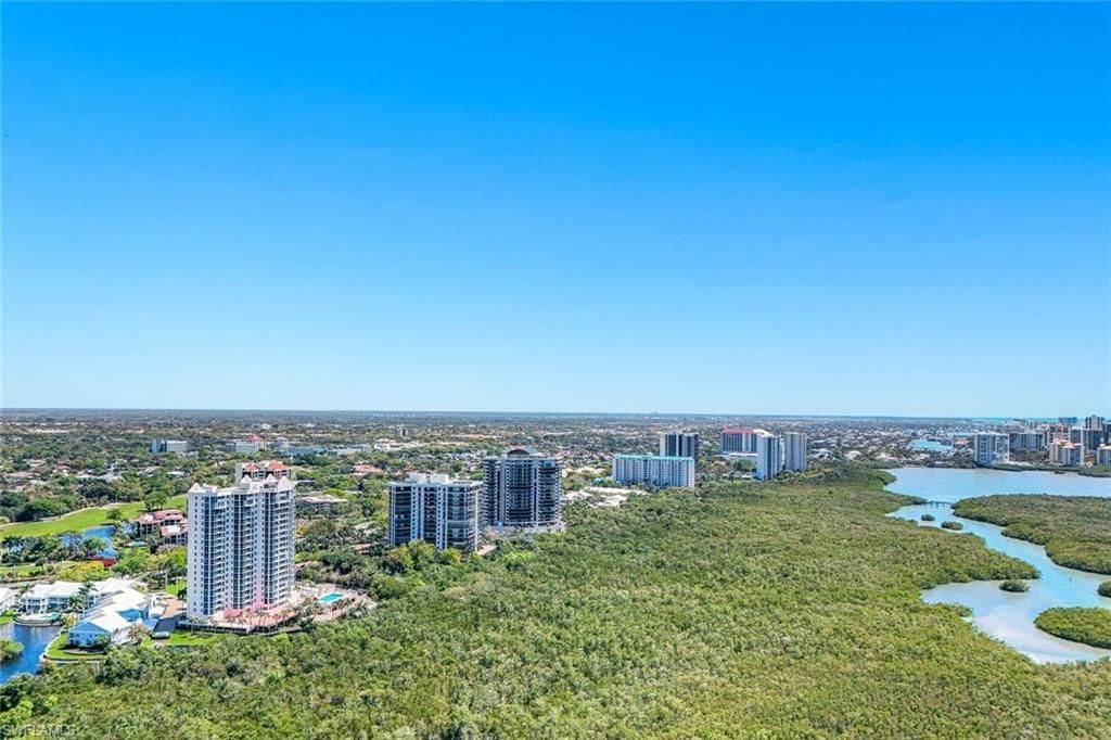 6101 Pelican Bay Blvd, Unit 305, Naples, FL 34108 Photo