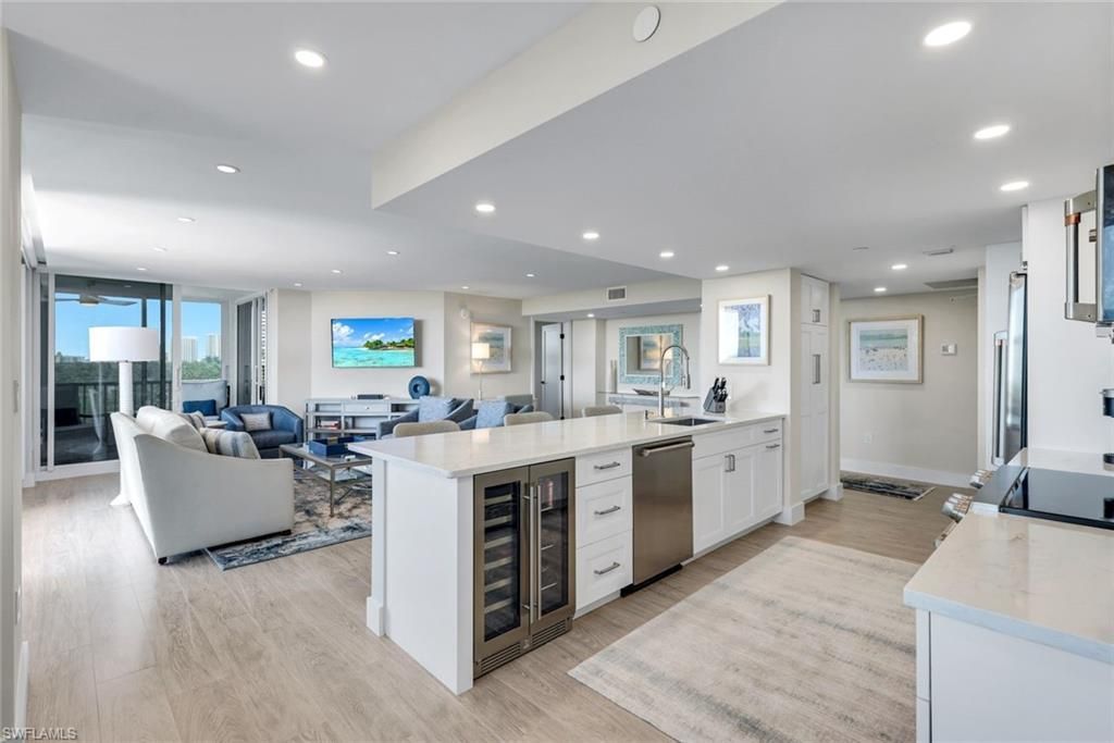 6101 Pelican Bay Blvd, Unit 305, Naples, FL 34108 Photo