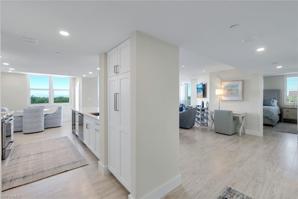 6101 Pelican Bay Blvd, Unit 305, Naples, FL 34108 Photo