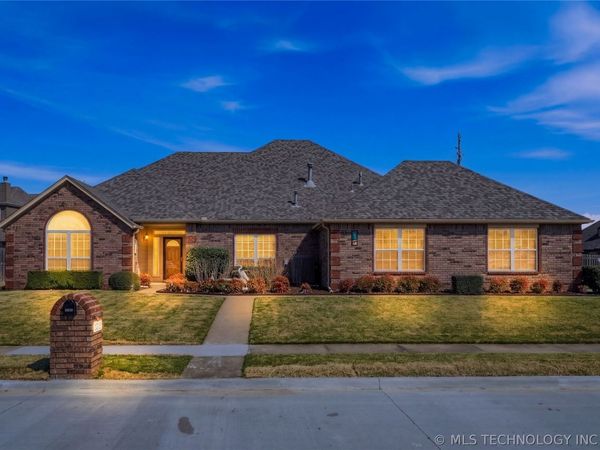 3005 N 15th Street , Broken Arrow, OK 74012