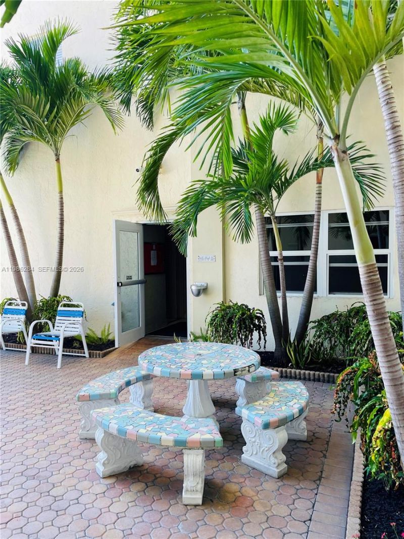 900 NE 18th Ave , Unit 206, Fort Lauderdale, FL 33304 Photo