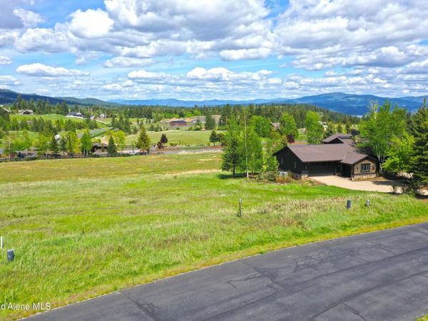 L202 S Basalt Dr, Coeur d'Alene, ID 83814
