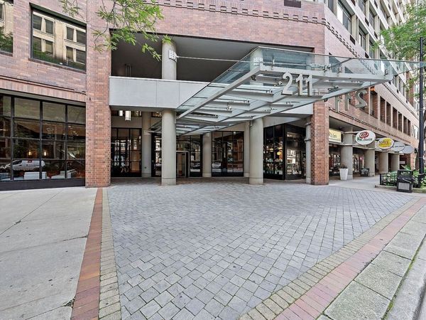 211 E Ohio Street , Unit 307, Chicago, IL 60611