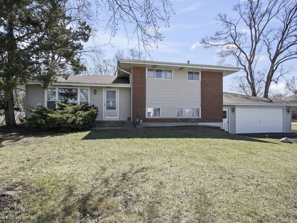 61 Miller Road , Lake Zurich, IL 60047