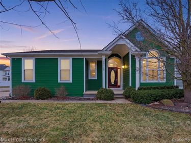 57103 Decora Park Boulevard, New Haven Vlg, MI 48048