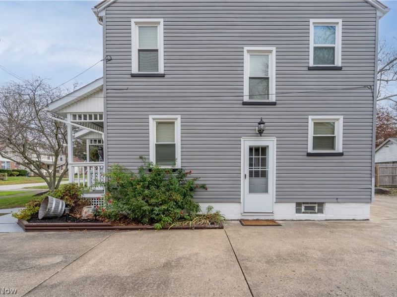 1524 Hollywood Street NE, Warren, OH 44483 Photo 10