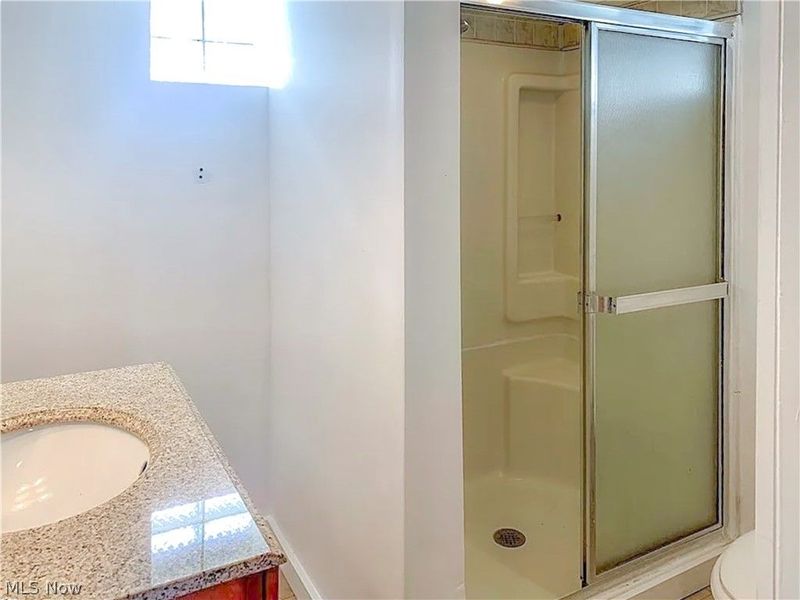 1524 Hollywood Street NE, Warren, OH 44483 Photo 30