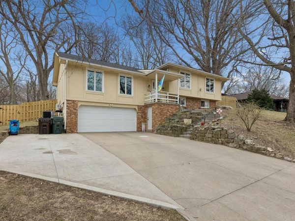 217 TIMBER Drive, COUNCIL BLUFFS, IA 51503