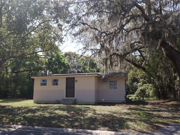 2024 DIXIE AVENUE , EUSTIS, FL 32726