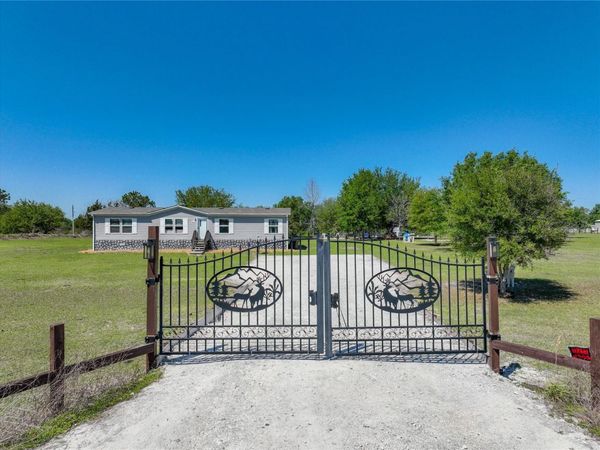 8507 STRAWBERRY FIELDS COURT , HOWEY IN THE HILLS, FL 34737
