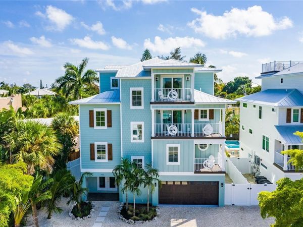 336 AVENIDA DE MAYO, SARASOTA, FL 34242