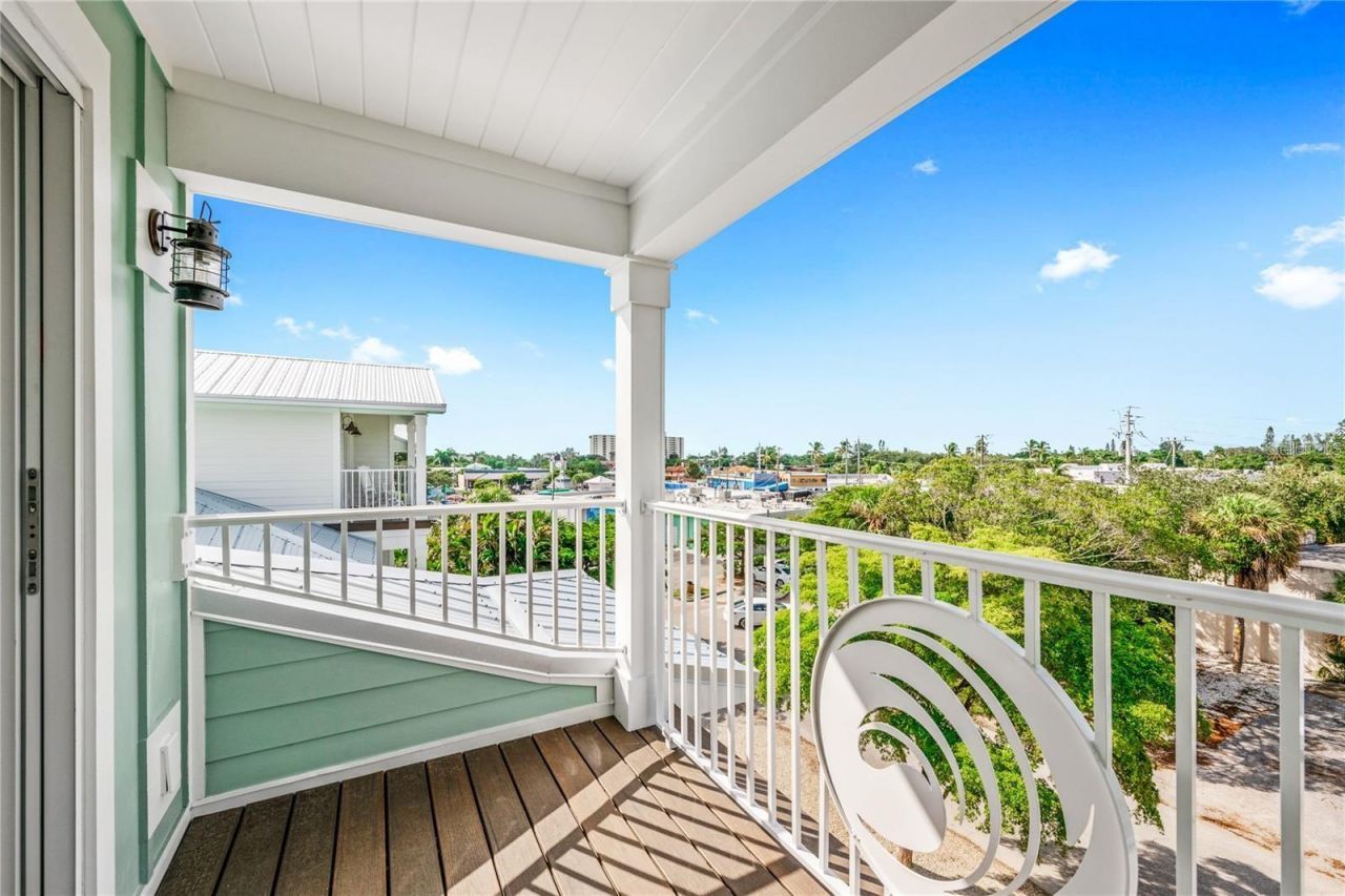 336 Avenida De Mayo, Sarasota, FL 34242 Photo
