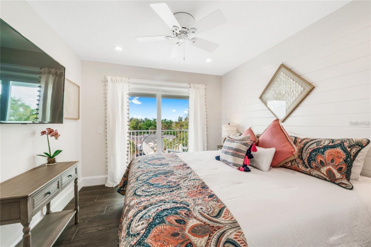 336 Avenida De Mayo, Sarasota, FL 34242 Photo