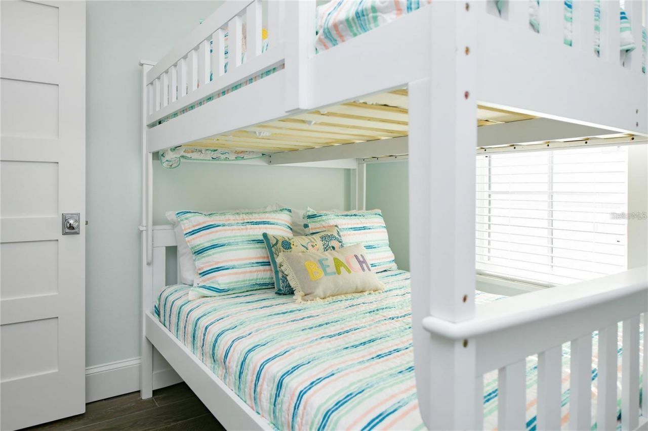 336 Avenida De Mayo, Sarasota, FL 34242 Photo