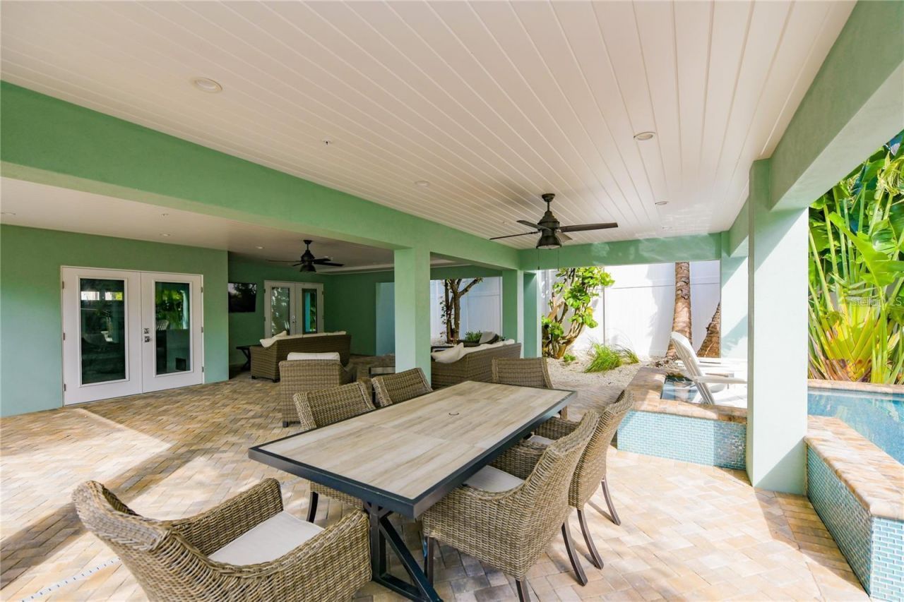 336 Avenida De Mayo, Sarasota, FL 34242 Photo