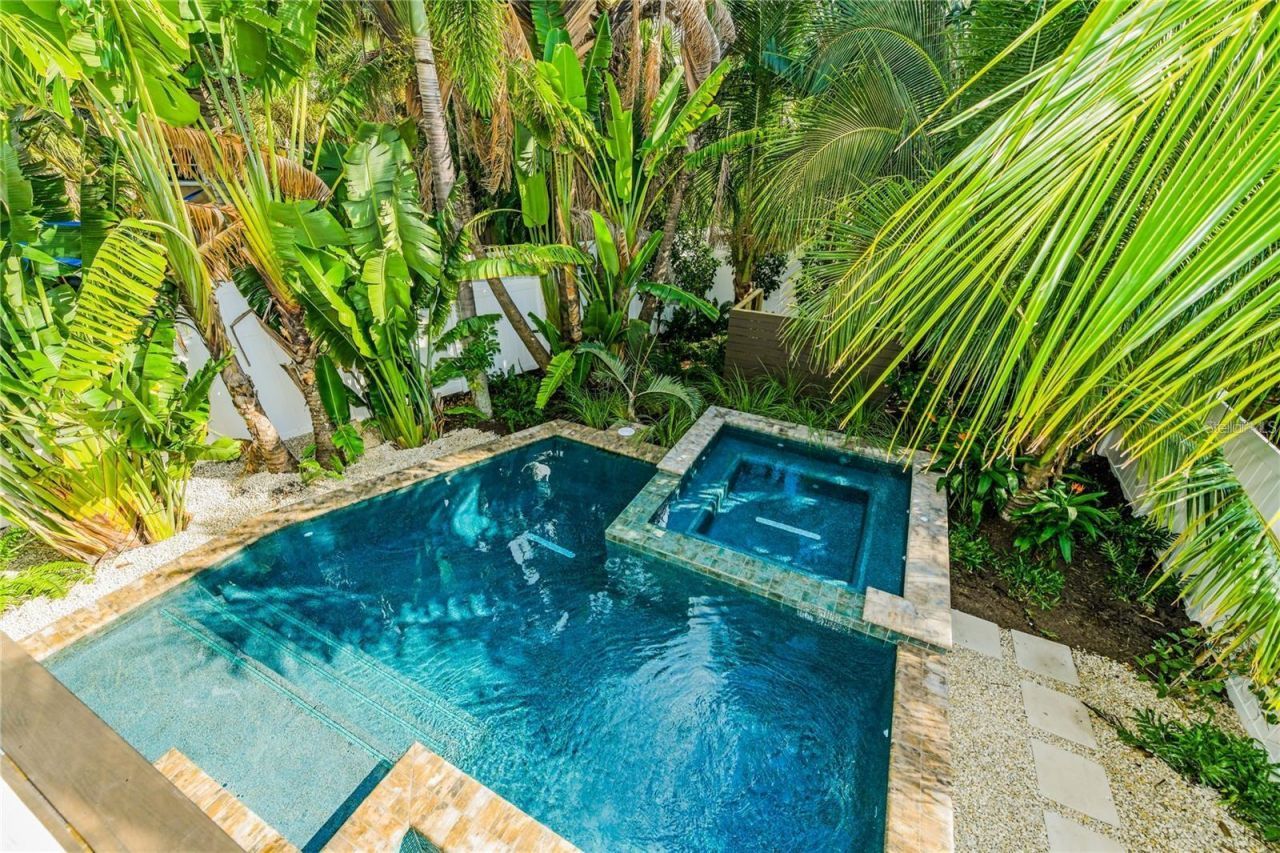 336 Avenida De Mayo, Sarasota, FL 34242 Photo