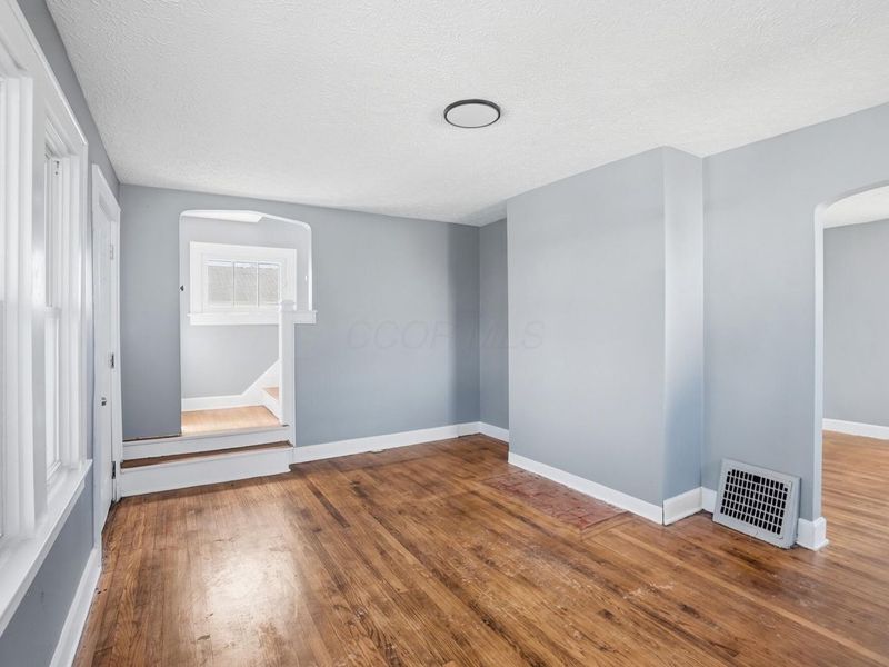 1837 Robert Street , Columbus, OH 43224 Photo 12