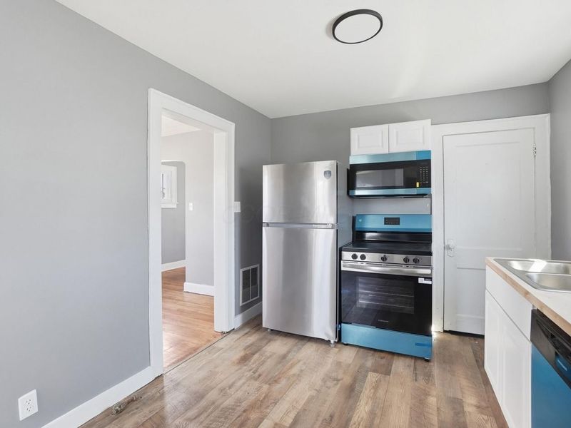 1837 Robert Street , Columbus, OH 43224 Photo 19