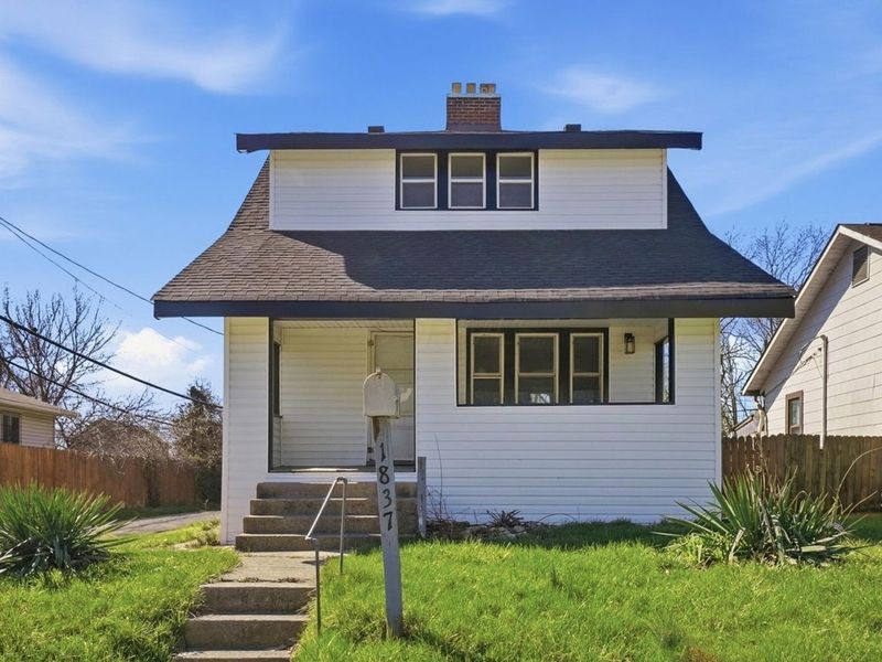 1837 Robert Street , Columbus, OH 43224 Photo 2